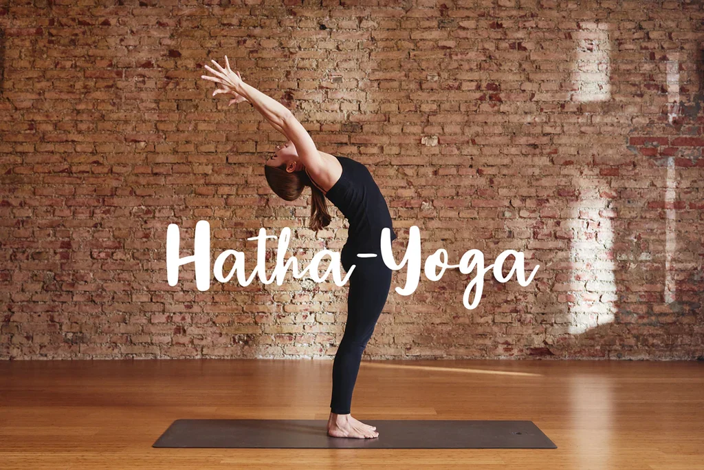 Lo Yoga, disciplina millenaria e patrimonio prezioso dell’umanità è ancora oggi strada di conoscenza e ricerca per un’armonia fisica, psichica e spirituale. Una traduzione culturale del pensiero asiatico è rappresentata dalla proposta della Mindfulness, presenza mentale, che offre una preziosa mediazione tra Oriente e Occidente.